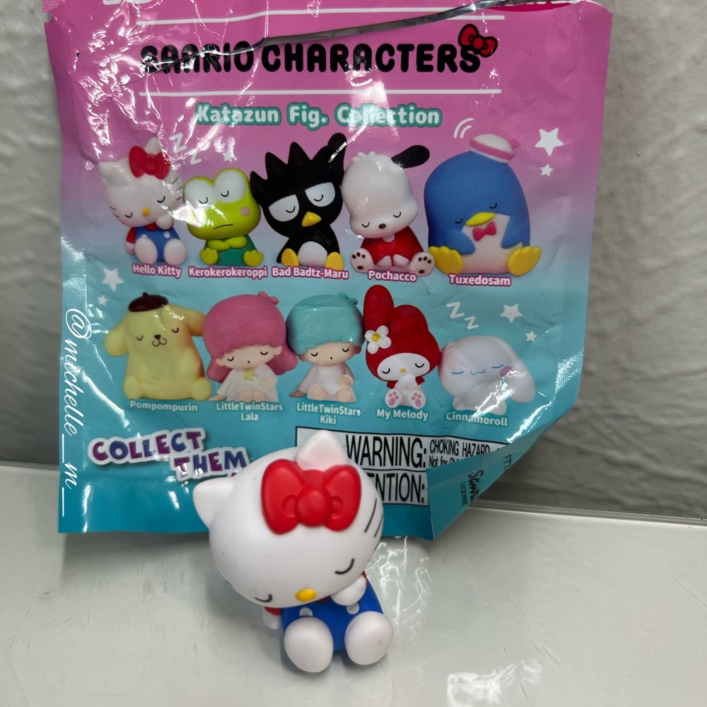 Sanrio Hello Kitty Katazun Figure Collection 2023